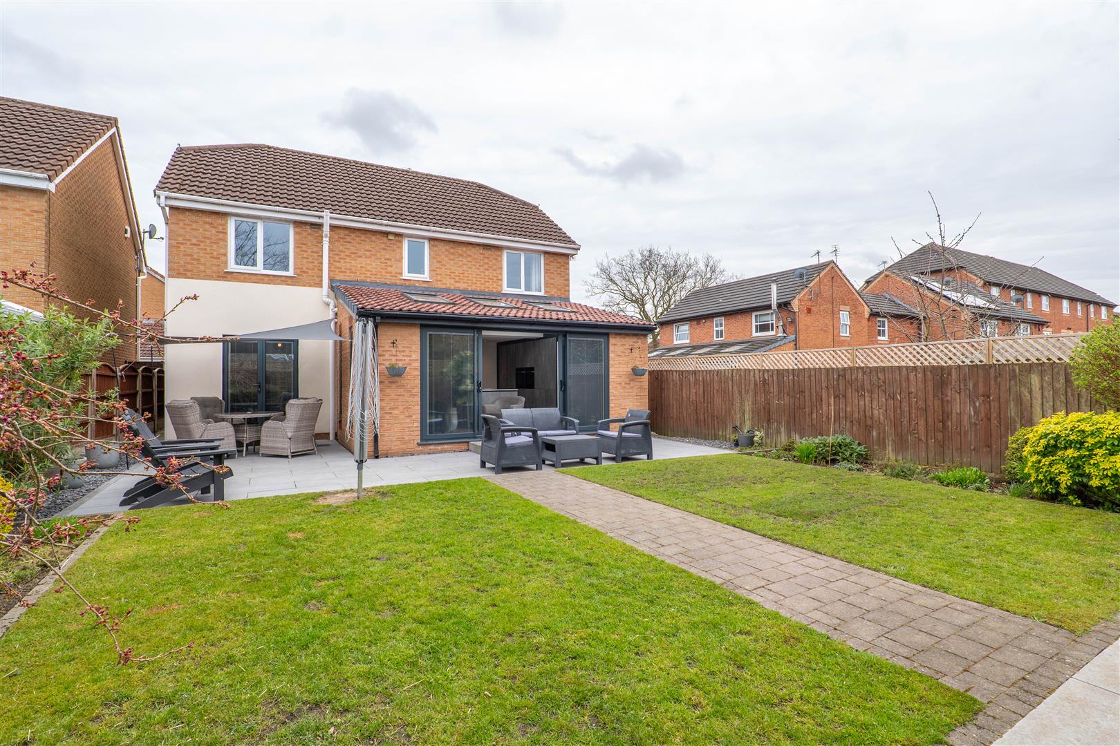 4 bed property in Muirfield Close, Chorley